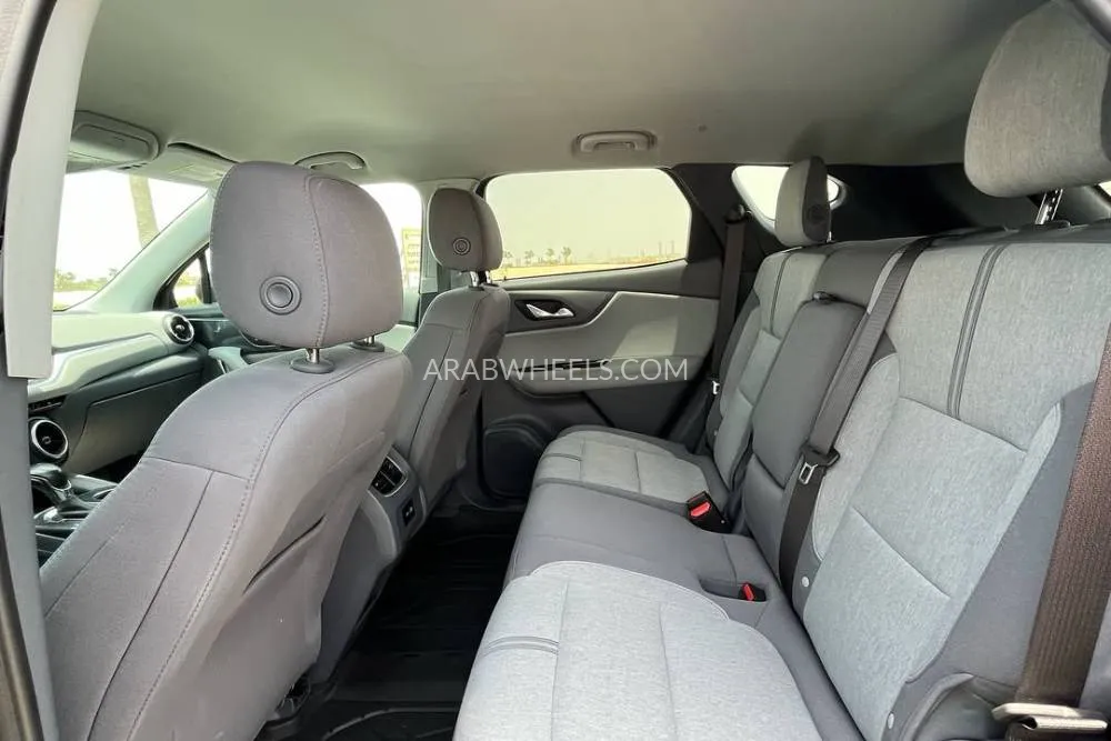 Chevrolet Blazer 2020 for Sale in Ajman Image-10