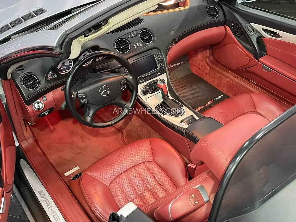 Mercedes Benz SL Class 2005 for Sale in Dubai Image-9