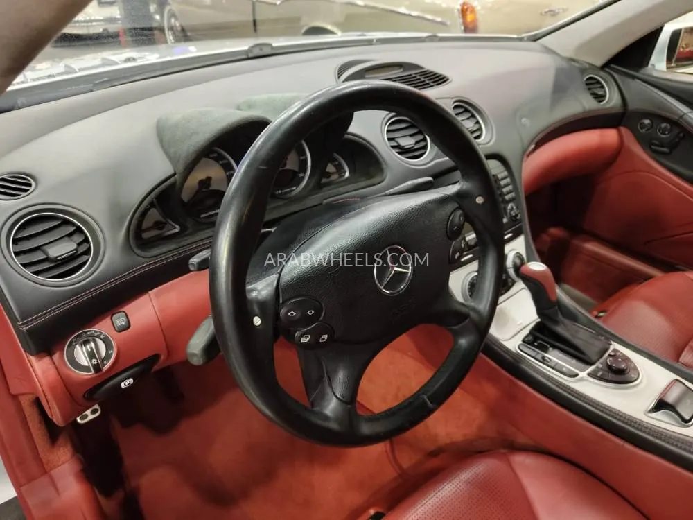 Mercedes Benz SL Class 2005 for Sale in Dubai Image-12