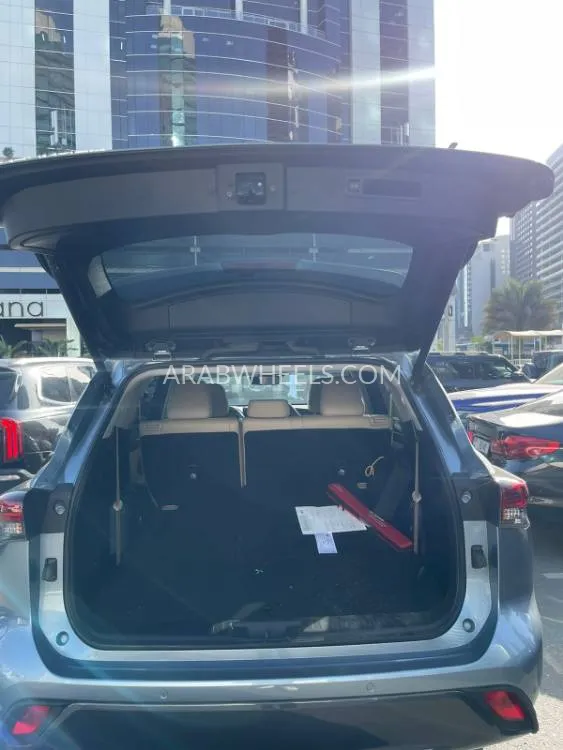 تويوتا هايلاندر 2024 for Sale in دبي Image-8