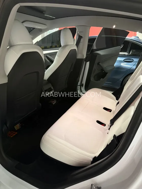 تسلا Y موديل  2023 for Sale in أبو ظبي Image-9