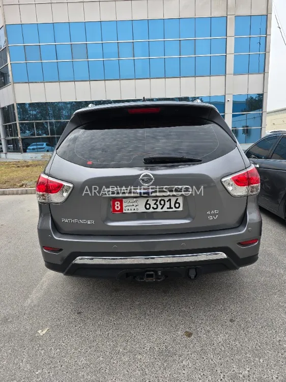 Nissan Pathfinder 2015 for Sale in Abu Dhabi Image-4