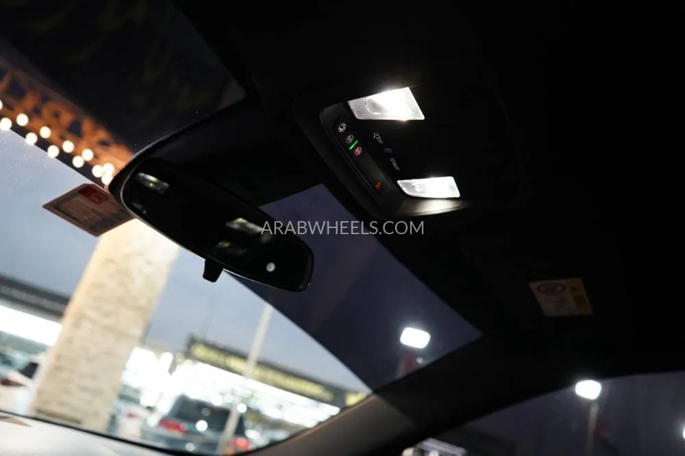 Chevrolet Traverse 2023 for Sale in Ajman Image-16