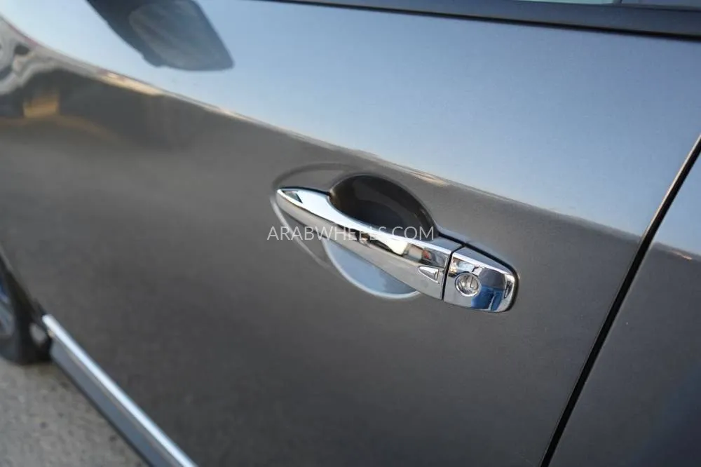 Nissan Pathfinder 2019 for Sale in Ajman Image-8