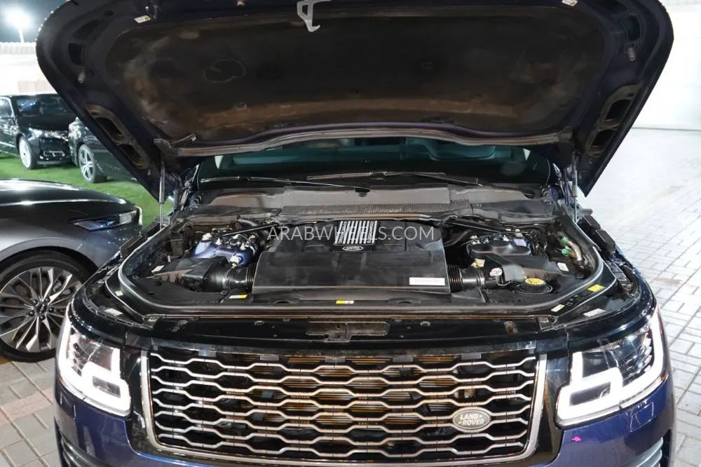 Land Rover Range Rover 2019 for Sale in Ajman Image-16