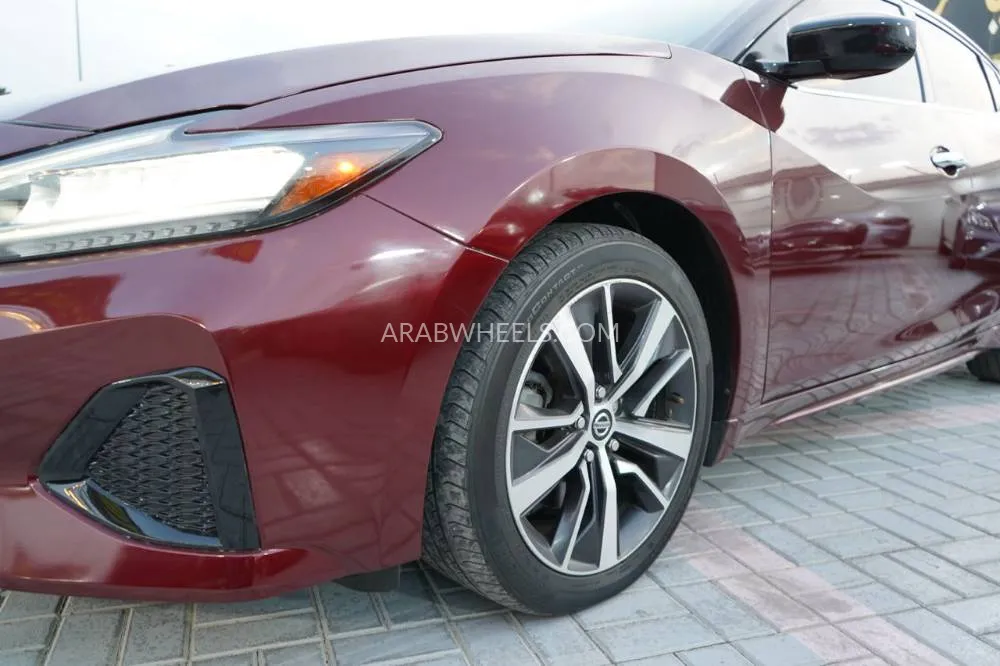 Nissan Maxima 2020 for Sale in Ajman Image-3