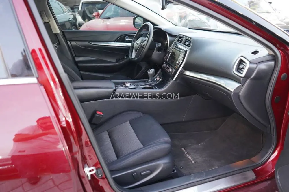 Nissan Maxima 2020 for Sale in Ajman Image-16