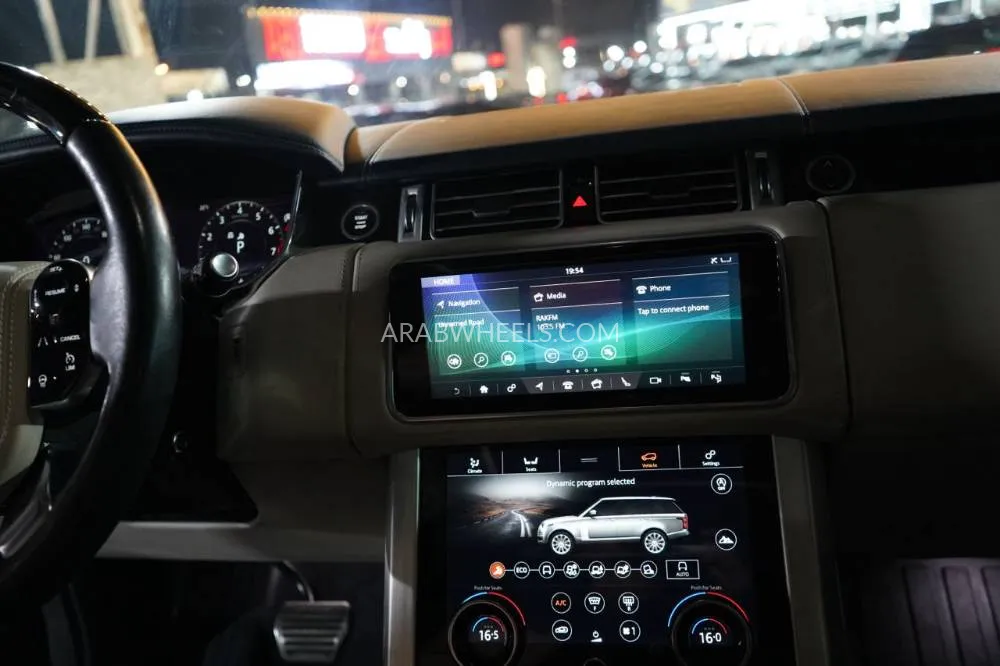 Land Rover Range Rover 2019 for Sale in Ajman Image-29