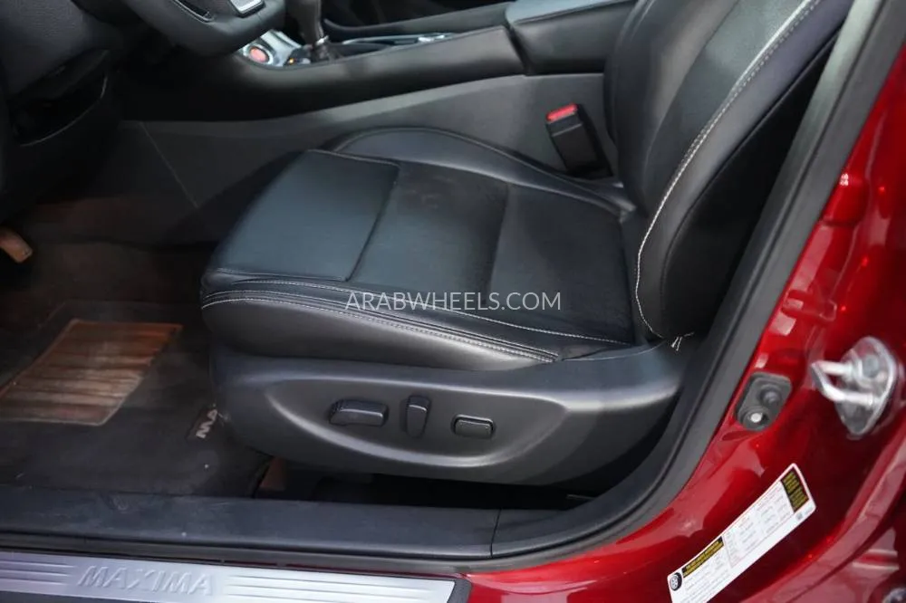 Nissan Maxima 2023 for Sale in Ajman Image-10