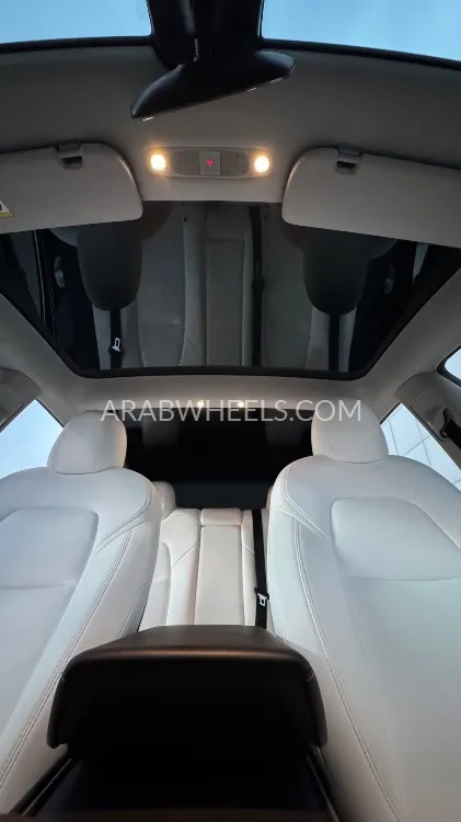 Tesla Model 3 2023 for Sale in Ajman Image-11
