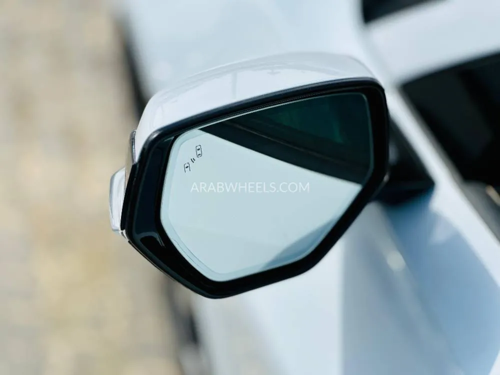 Chevrolet Corvette 2022 for Sale in Sharjah Image-10