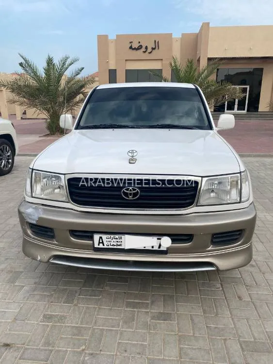 Toyota Land Cruiser 2002 for Sale in Ajman Image-2