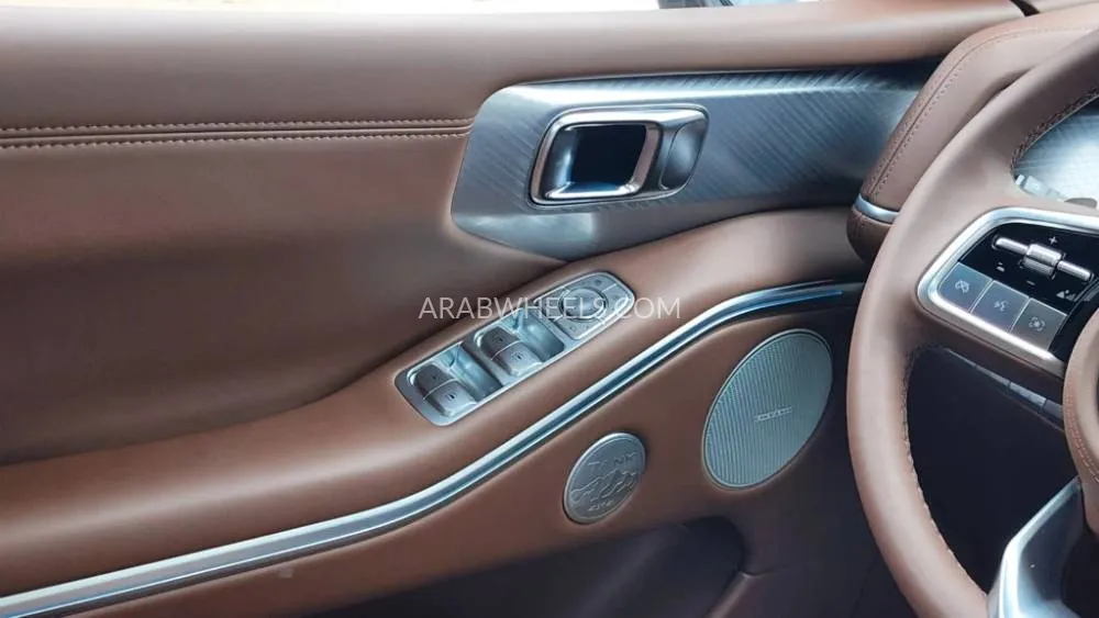 تانك 700 2024 for Sale in دبي Image-11