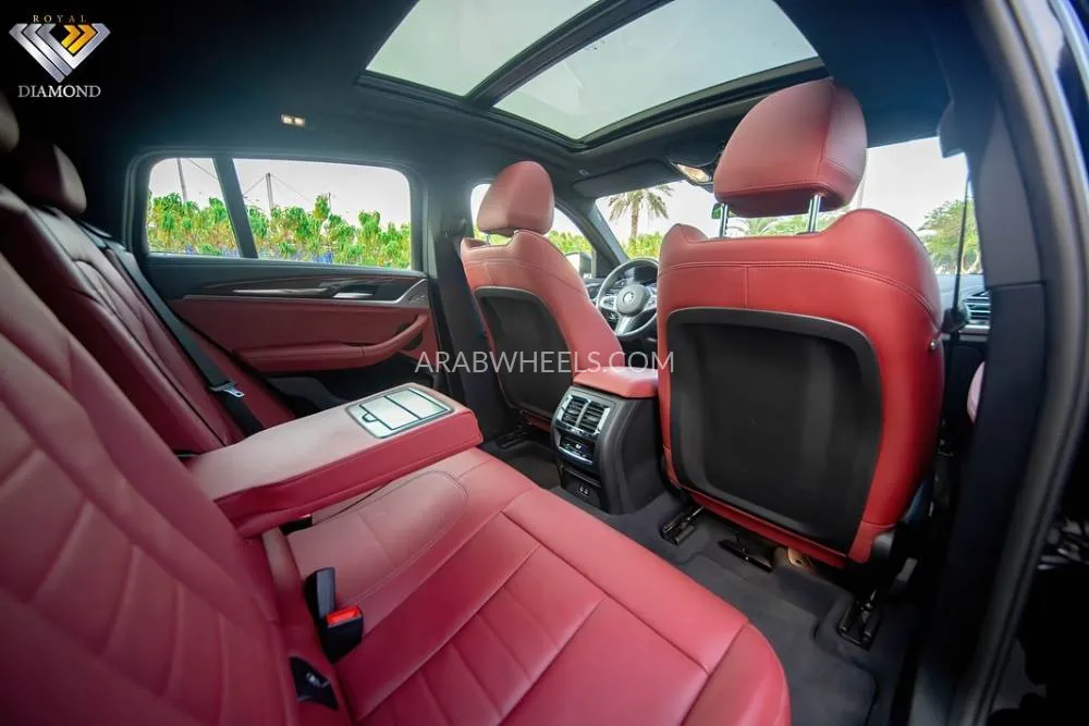 BMW X4 2023 for Sale in Dubai Image-9