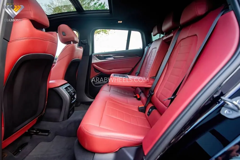 BMW X4 2023 for Sale in Dubai Image-10