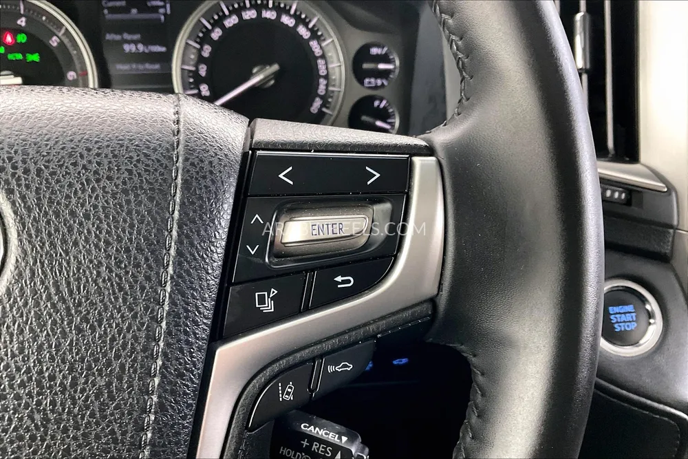 تويوتا لاند كروزر 2021 for Sale in دبي Image-9