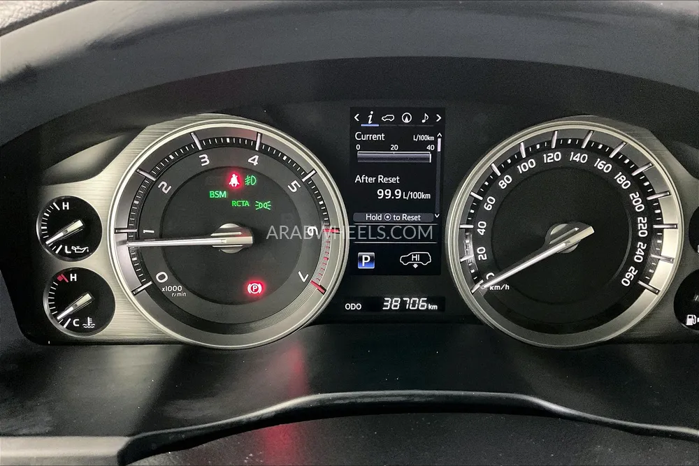 تويوتا لاند كروزر 2021 for Sale in دبي Image-16