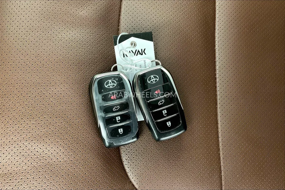 تويوتا لاند كروزر 2021 for Sale in دبي Image-30