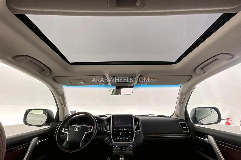 تويوتا لاند كروزر 2021 for Sale in دبي Image-31