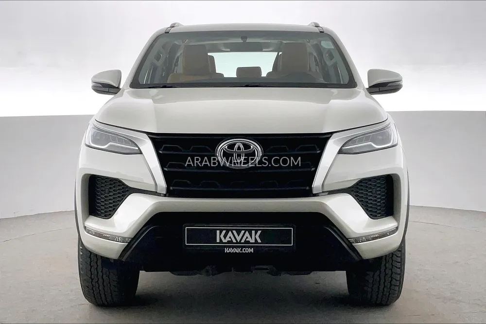 تويوتا فورتشنر 2022 for Sale in الشارقة Image-5