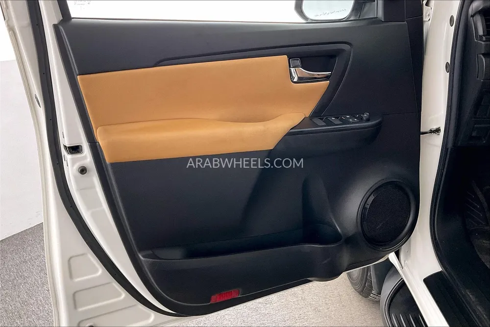 تويوتا فورتشنر 2022 for Sale in الشارقة Image-32