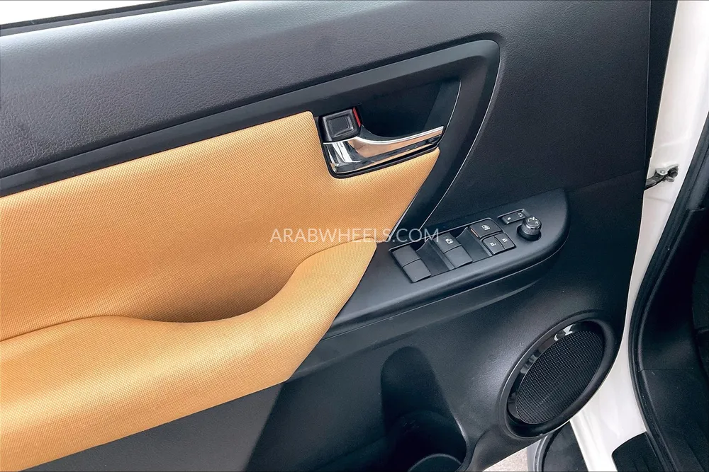 تويوتا فورتشنر 2022 for Sale in الشارقة Image-33