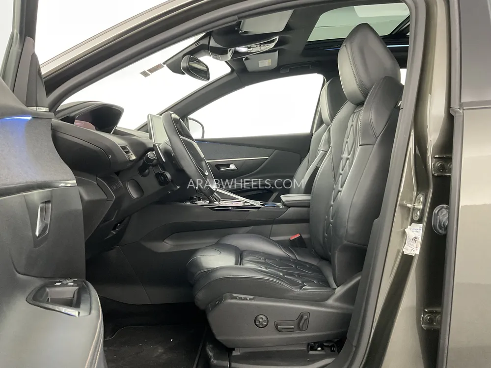 Peugeot 5008 2020 for Sale in Dubai Image-9
