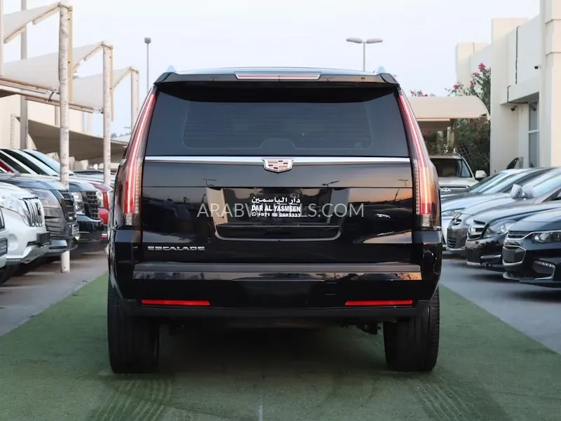 Cadillac Escalade 2016 for Sale in Sharjah Image-4