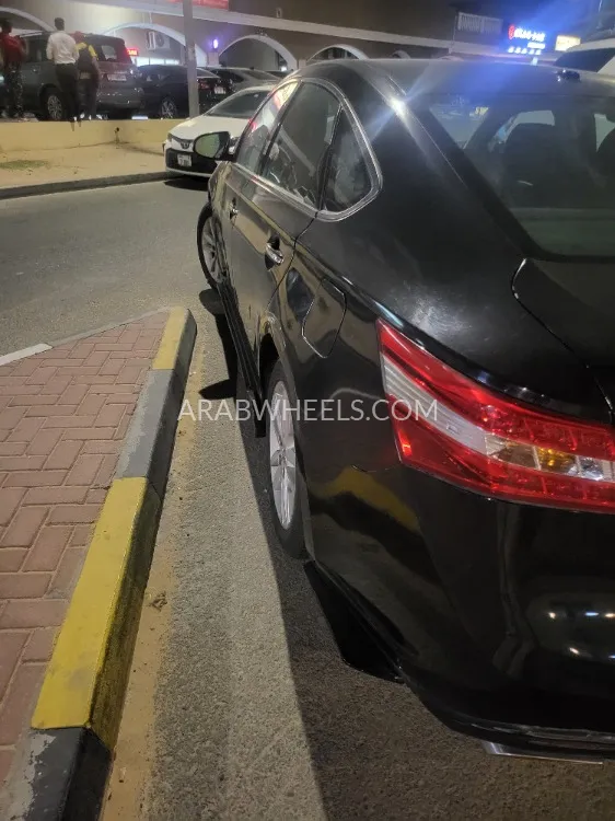 Toyota Avalon 2015 for Sale in Dubai Image-6