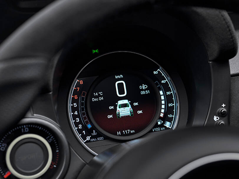 Abarth 695 2025 Interior 