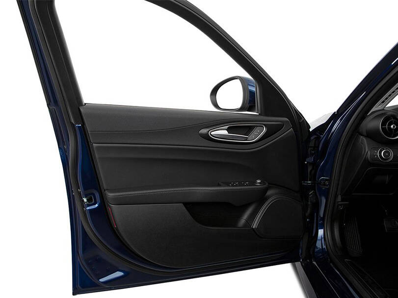 Alfa Romeo Giulia 2025 Interior 