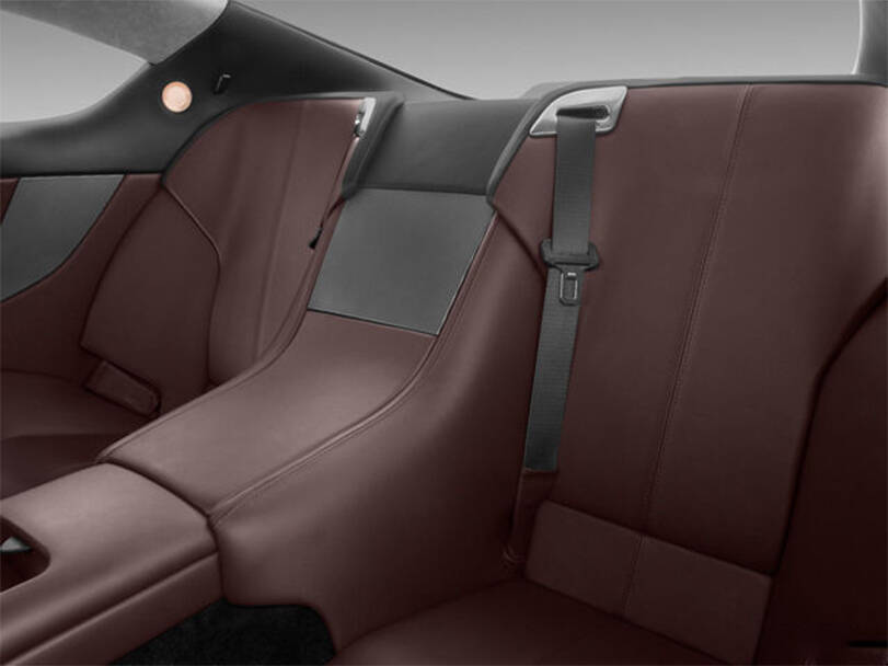 أستون مارتن DB9 الداخلية 