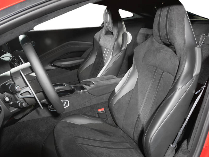 Aston Martin Vantage 2026 Interior 