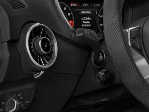 أودي TT الداخلية 