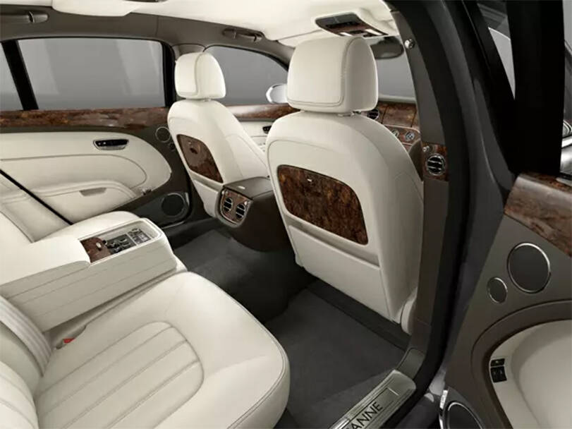 بينتلي مولسان الداخلية 