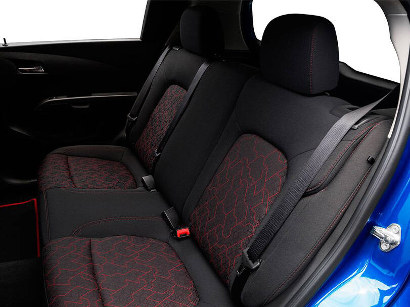 شيفروليه أفيو الجيل الثاني (T300) الداخلية 