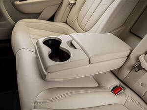 Chrysler 200 Interior 