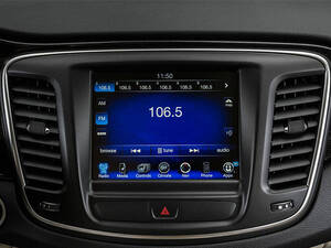 Chrysler 200 Interior 