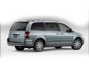 كرايسلر جراند فوييجر الخارجية 