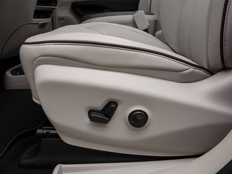 Chrysler Pacifica 2025 Interior 