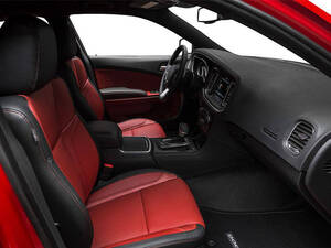 دودج تشارجر الداخلية 