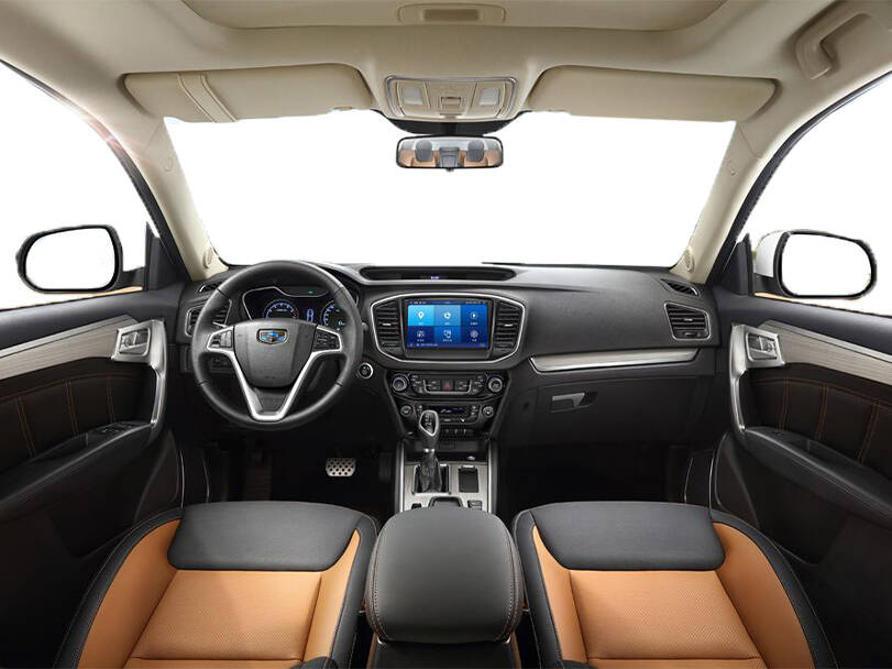 جيلي إمجراند X7 الداخلية 