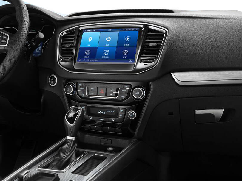 جيلي إمجراند X7 الداخلية 