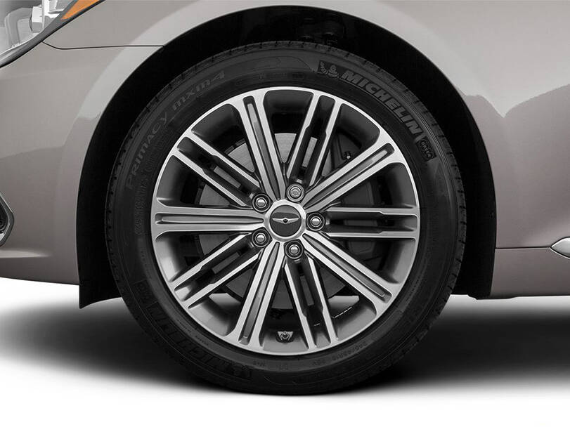 Genesis G80 1st (DH) Generation Pictures: Explore 19 Images of Interior and Exterior Image-8