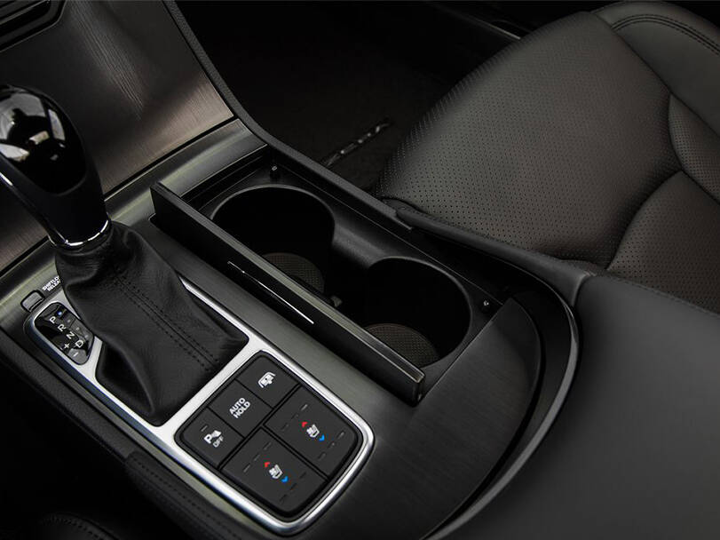 هيونداي أزيرا الجيل الخامس (HG) الداخلية 