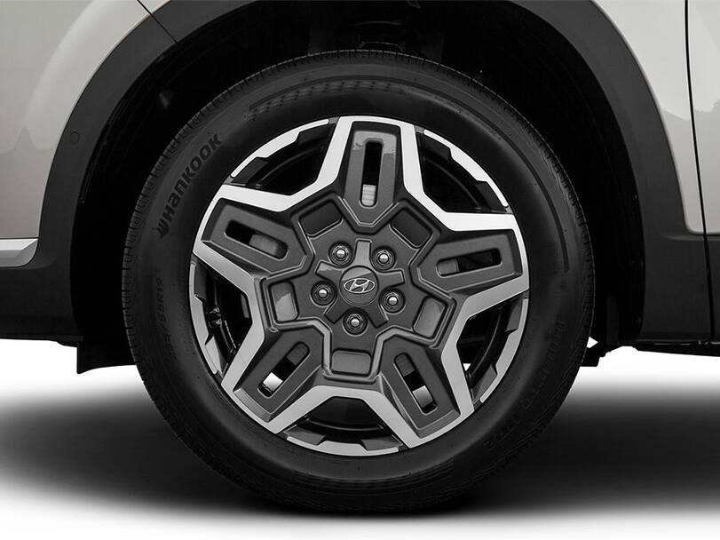 Hyundai Grand Santa Fe Exterior 