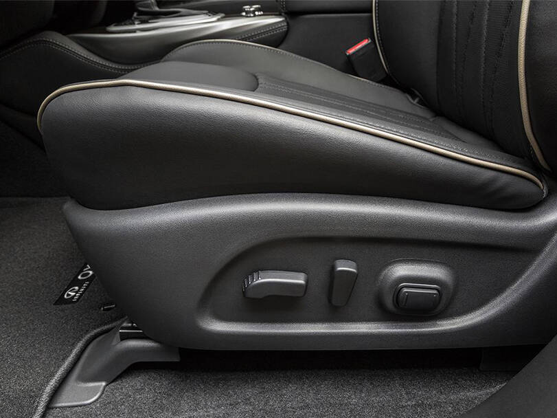 Infiniti QX60 1st (L50) Generation Interior 