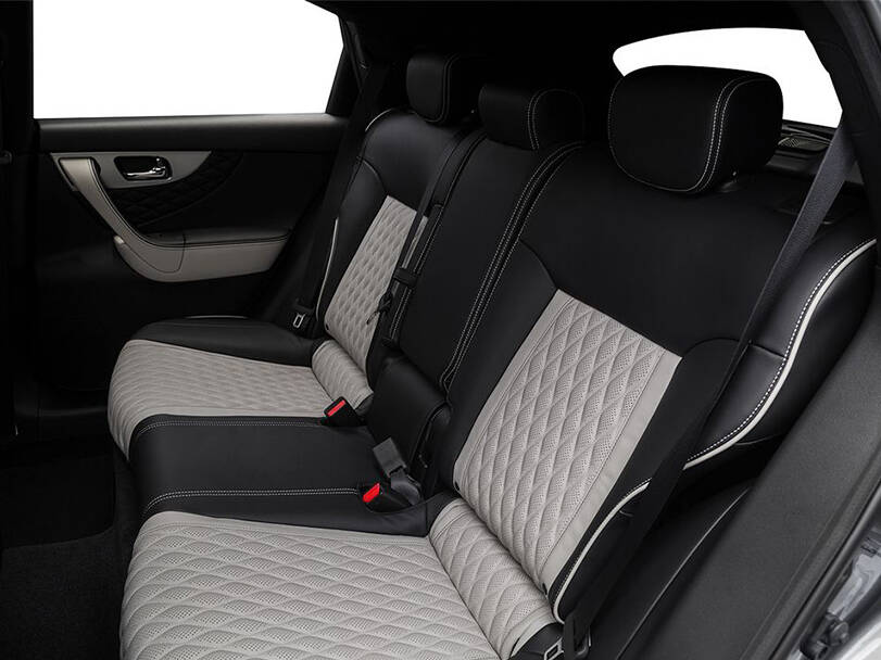 Infiniti QX70 Interior 