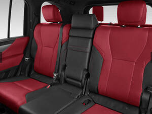 لكزس LX الداخلية 