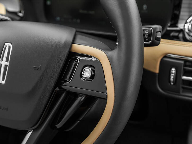 Lincoln Corsair Interior 